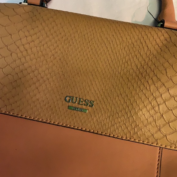 Guess bag - Picture 3 of 7